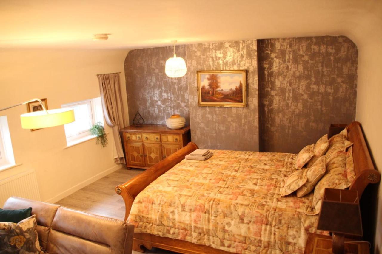 House 1905 - Self Catering Serviced Apartment Tidworth ภายนอก รูปภาพ