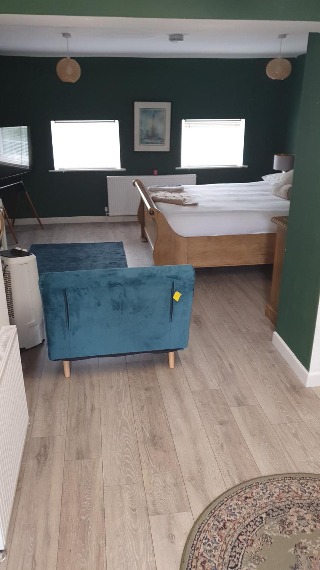 House 1905 - Self Catering Serviced Apartment Tidworth ภายนอก รูปภาพ