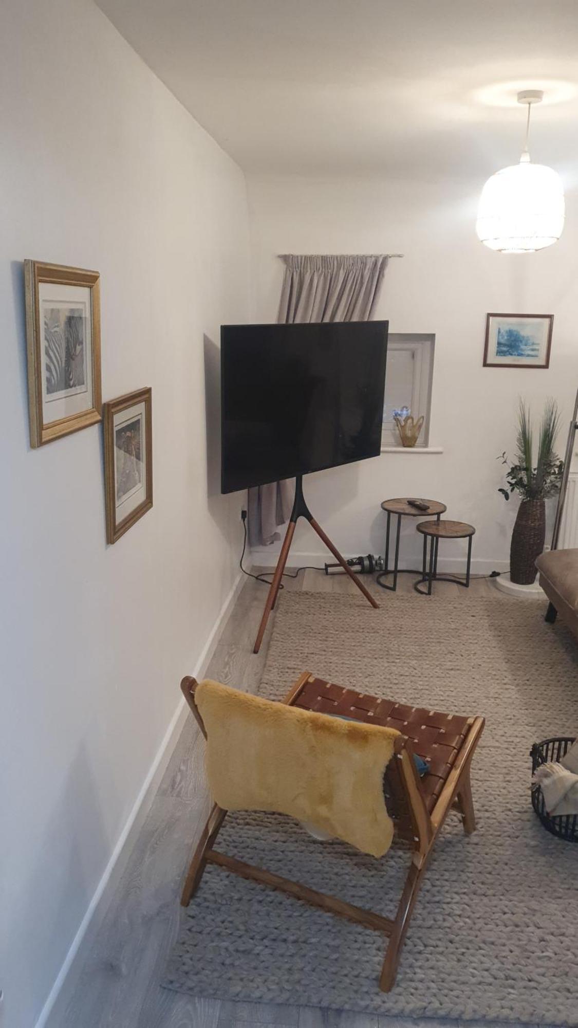 House 1905 - Self Catering Serviced Apartment Tidworth ภายนอก รูปภาพ
