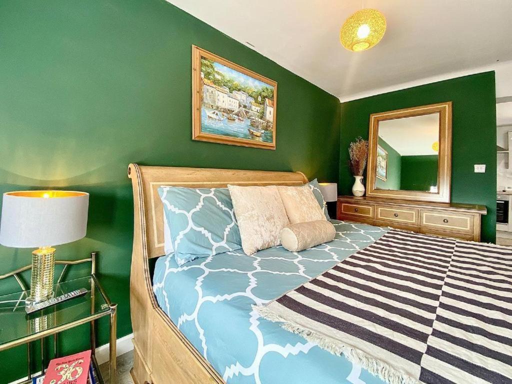 House 1905 - Self Catering Serviced Apartment Tidworth ภายนอก รูปภาพ